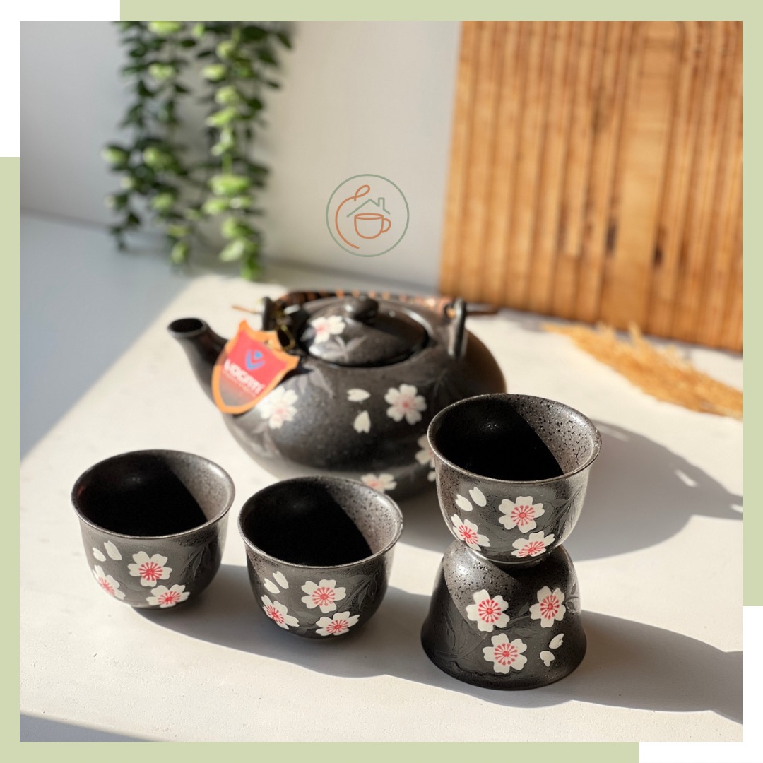 فنجان و قوری چینی