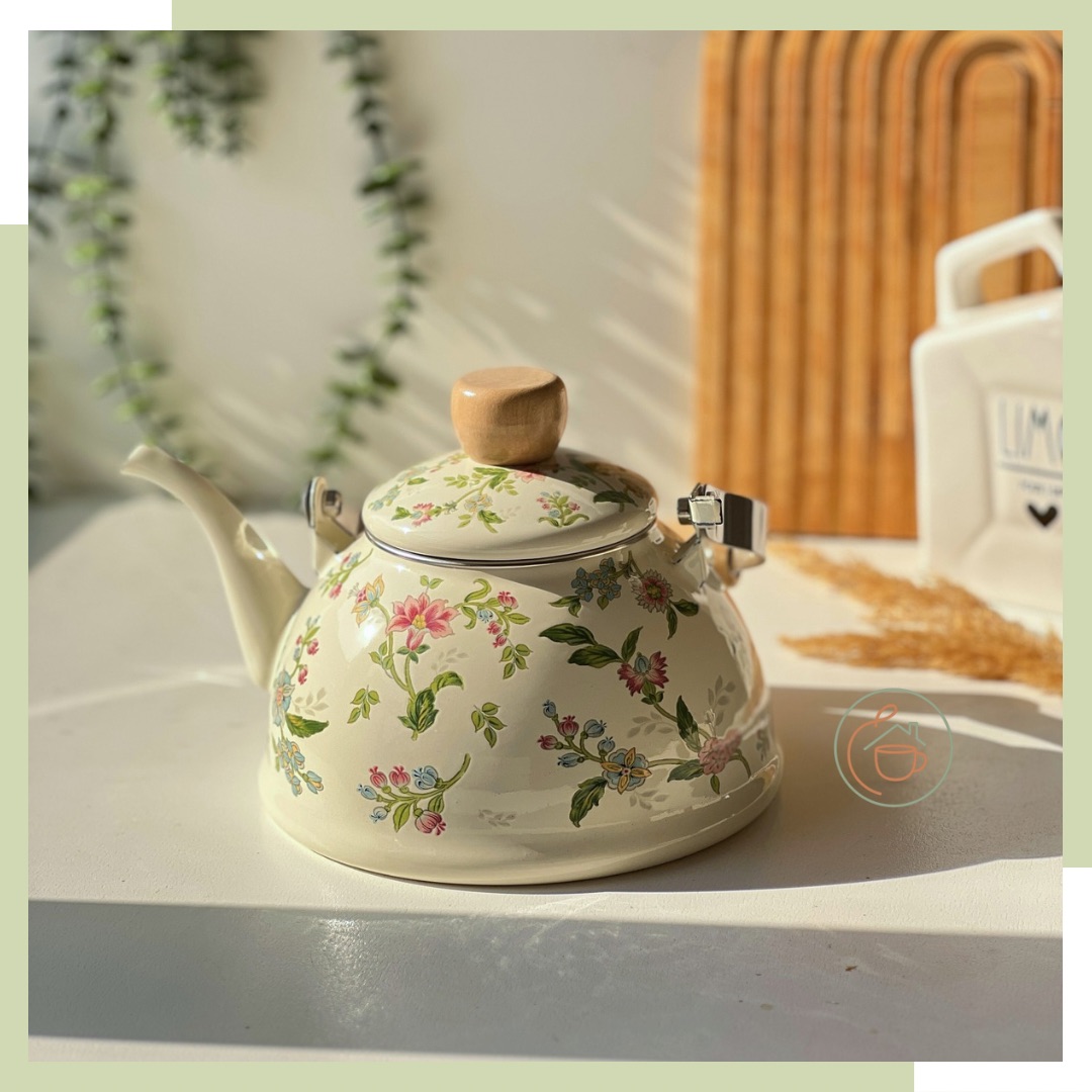 کتری لعابی گلبهاری ۱/۵لیتر دسته بامبو