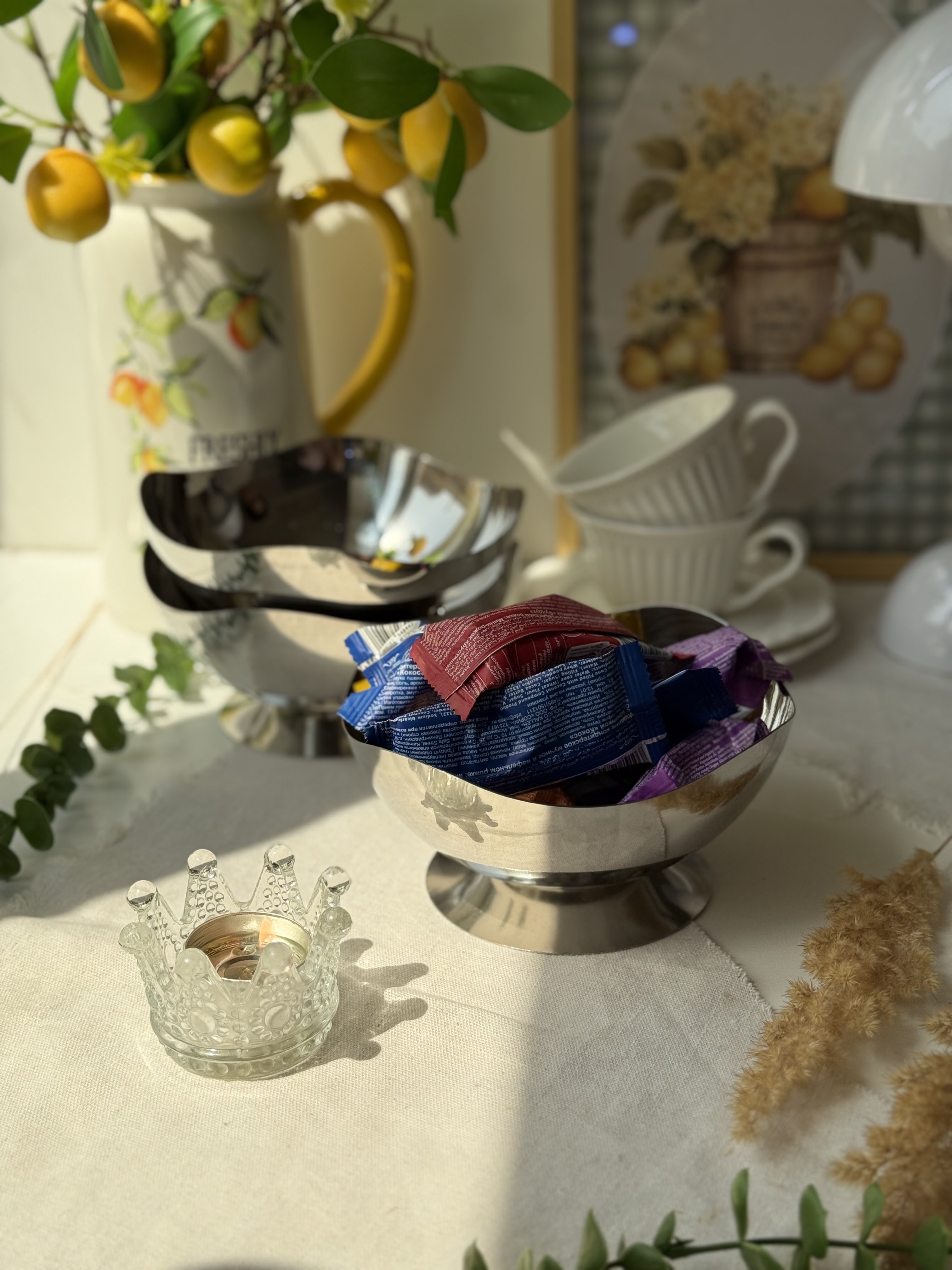 کاسه سرو دفرمه پایه دار استیل یونیک نقره ای